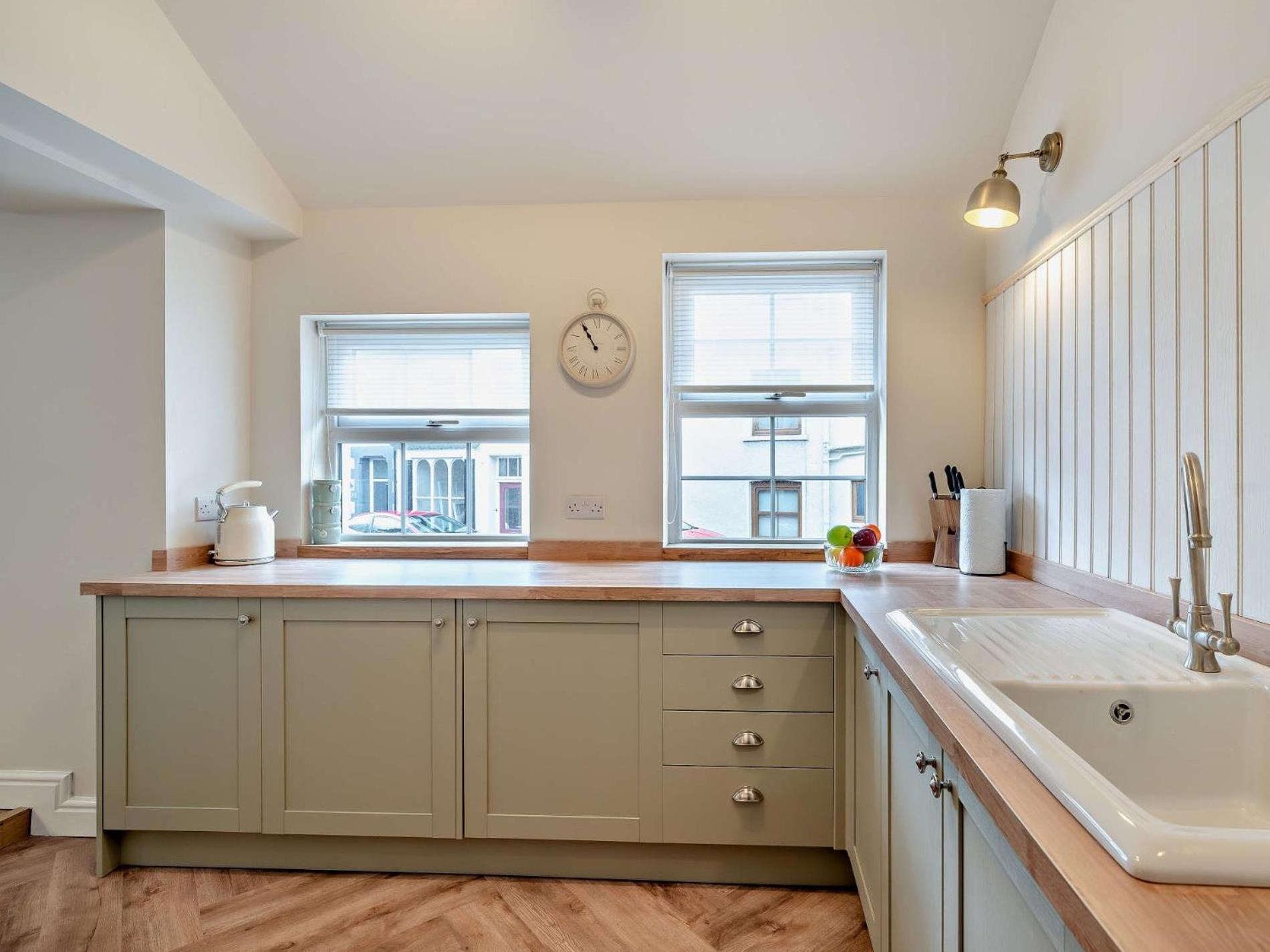 4 Bed In Cartmel 94313 Cark Exterior photo